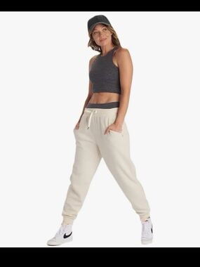 FEAT Clothing Unisex Blanket Blend Joggers in Oatmilk Size Medium